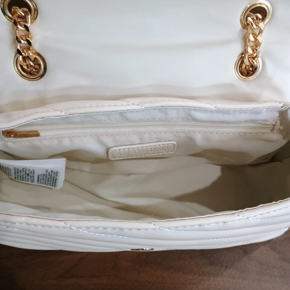 Chic Quilted White Soft Vegan Leather Shoulder Bag with Gold Chain - Picture 6 of 6